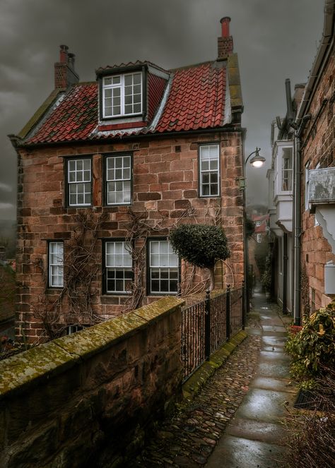 Robin Hood's Bay, Whitby, North Yorkshire, Robin Hood Aesthetic, Hood Aesthetic, Whitby England, Knockturn Alley, Background Fantasy, Robin Hoods, Robin Hoods Bay, Puzzle Ideas, English Houses