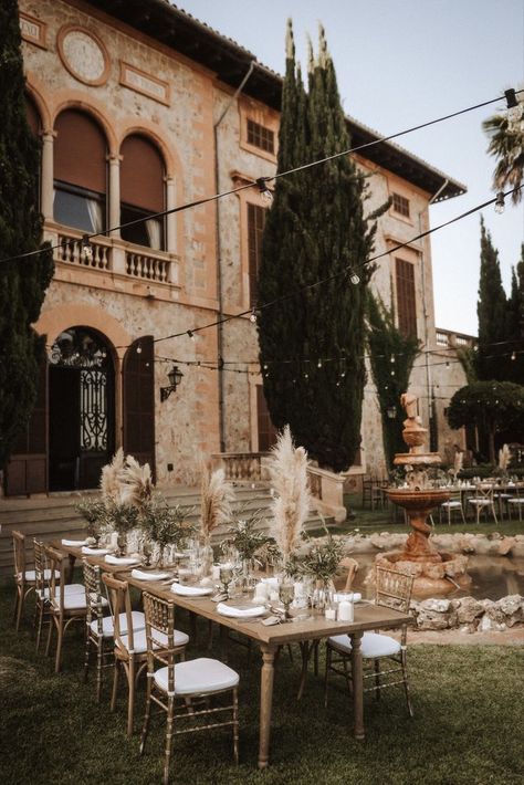 Spanish Wedding Ideas, Villa Spanish, Wedding Venue Rustic, Mallorca Wedding, Engagement Portrait, Honeymoon Destination Ideas, Wedding Spain, Spanish Wedding, South Of Spain