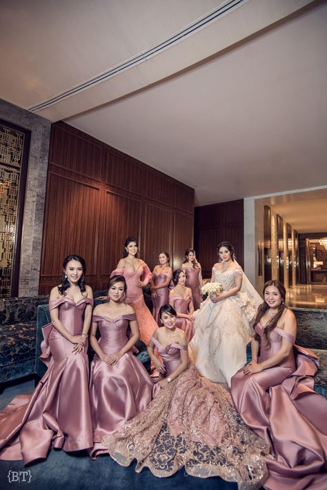 A Grand Blush and Rose Gold Wedding with a Classic Romantic Theme | https://brideandbreakfast.ph/2017/11/10/a-grand-blush-and-rose-gold-wedding-with-a-classic-romantic-theme/ Brides Made Dresses Bridesmaid Rose Gold, Rose Bride Dress, Purple And Rose Gold Wedding Bridesmaid Dresses, Bridesmaid Rose Gold Dresses, Rose Gold Bridesmaids Dresses, 2 Way Wedding Gown, Purple And Rose Gold Wedding, Dusty Pink Wedding Theme, Bridesmades Dresses