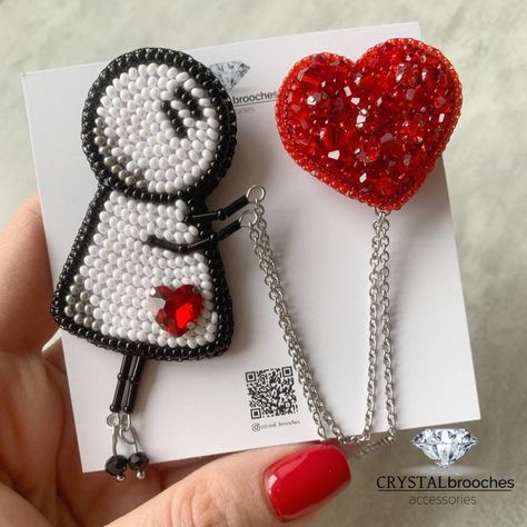 Balloon Heart, Its A Girl Balloons, Diy Bead Embroidery, Bead Embroidery Tutorial, Brooch Diy, Embroidery Neck Designs, Creative Embroidery, Handmade Jewelry Designs, Crystal Brooch