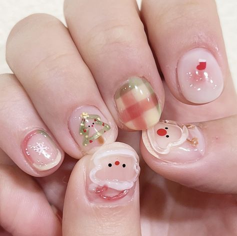 Christmas Korean Nails, Nail Christmas Korea, Kawaii Christmas Nails, Korean Christmas Nails, Korea Nail, Nailart Tutorial, Kawaii Nail Art, Sassy Nails, Korean Nails