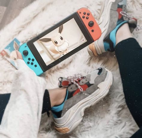 Nintendo Switch Flatlay, Nintendo Switch Photography, Gaming Flatlay, Nintendo Photoshoot, Brothers Photoshoot, Cosy Gaming, Nintendo Aesthetic, Nintendo Switch Case, Nintendo Switch Games