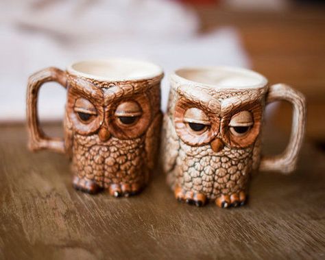 Owl Mugs Awesome Owls, Owl Mug, Ceramic Owl, Cool Mugs, Pottery Ideas, Cute Owl, Clay Ideas, Cute Mugs, Cups And Mugs