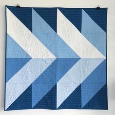 I’ve never made a Red, White & Blue quilt, but I have made one that’s blue and white! So this is the best I have to wish a happy 4th of… Campfire Quilt, Fall Quilt Patterns, Big Block Quilts, Quilt Modernen, Half Square Triangle Quilts, Geometric Quilt, Barn Quilt Patterns, Quilt Festival, Fall Quilts