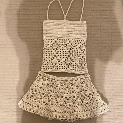 Crochet Aesthetic Bag, Crochet Aesthetic Ideas, Women Knitting Patterns, Crochet Aesthetic Wallpaper, Designer Crochet, Bikinis Crochet, Mode Crochet, Crochet Clothing And Accessories, Crochet Inspo