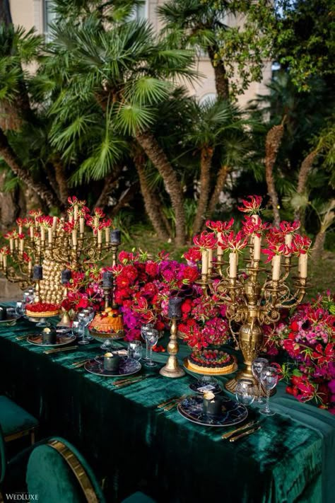 #wedluxe #wedluxemagazine #gold #fuchsia #teal #velvet #wedding #reception #tablescape #decor #italy Teal Wedding Theme, Gold Tablescape, Indian Reception, Magenta Wedding, Fuchsia Wedding, Baroque Decor, Emerald Green Weddings, Jewel Tone Wedding, Teal Velvet