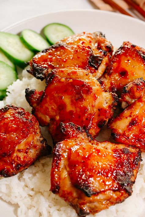 Sweet Chili Glazed Chicken Thighs, Sweet Chili Chicken Thighs, Chicken Thighs In Air Fryer, Sweet Chili Sauce Chicken, Asian Marinade For Chicken, Spicy Baked Chicken, Sweet Chilli Chicken, Sweet Chili Chicken, Sweet And Spicy Chicken