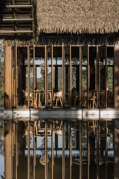 A Captivating Balinese-themed Retreat, Inviting into a Realm where Architectural Brilliance Harmonizes with Nature Modern Kubo, Tropical Building, Luxury Resort Interior, Cafe Landscape, Jungle Architecture, Bali Homes, Archi Student, Winter Hotel, Balinese Architecture