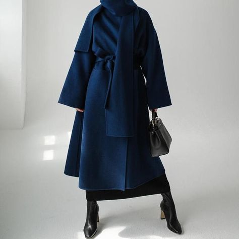 Woolen Coat Woman, Plus Size Belts, Chic Scarves, Chique Outfits, Wool Coat Women, High Street Fashion, Long Wool Coat, Wrap Coat, Woolen Coat