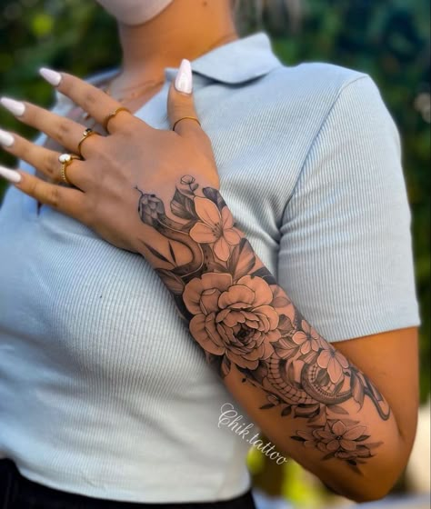 Snake Tattoo Ideas For Men, Snake Arm Tattoo, Snake Tattoo Ideas, Arm Tattoos Black, Unique Half Sleeve Tattoos, Half Sleeve Tattoos Forearm, Around Arm Tattoo, Arm Sleeve Tattoos For Women, Quarter Sleeve Tattoos