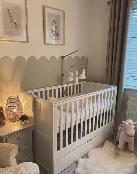 Hanging pride of place along the beautifully scalloped wall, our timeless Boucle cloud mobile ☁️ What do you think of this sweet and cosy nursery by harrietamy_ ? 🤍 #edieandjoe #handmade #babygirlnurseryinspo #smallbusinessowner #scandinursery #bouclemobile #minimalnursery #nurseryideas #neutralnursery #letthembelittle #babykeepsake #genderneutralnursery #cloudthemenursery #handmadebabygift #babygifts #nurserydecor #nurseryinspo #handmadecushions #boucleclouds #bouclecloudcushions #bohonur... Scallop Wall Nursery, Scallop Nursery, Cosy Nursery, House Claims, Minimal Nursery, Baby Nursery Design, Scandi Nursery, Minimalist Nursery, Cloud Mobile