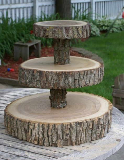 3 Tier Tree Slice Large Cupcake Stand Diy Cupcake Stand, Large Cupcake, Tree Slice, Cake And Cupcake Stand, Deco Nature, Tree Slices, Tiered Stand, Cupcake Stand, Tree Stump