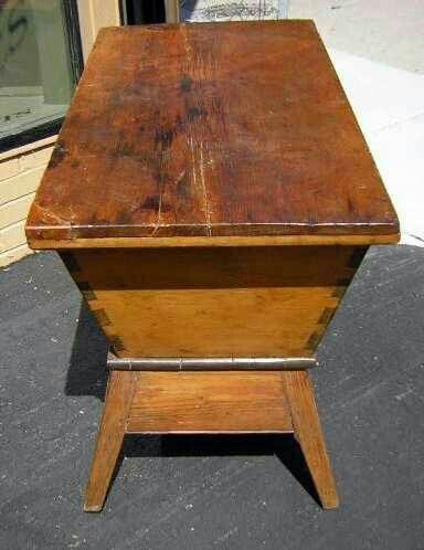 Dough box Dough Box Table, Primitive Tables, Grain Bins, Dough Box, Primitive Dining Rooms, Primitive Cabinets, Primitive Bedroom, Primitive Country Homes, Primative Decor