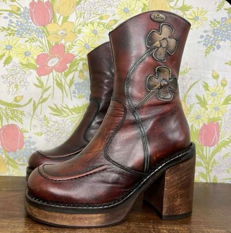 Vintage Brown Platform Boots, Vintage Platform Boots, Punk Motorcycle, Ankle Boots Platform, Boots Mid Calf, Pretty Heels, Funky Shoes, Boots Platform, Shoe Inspo