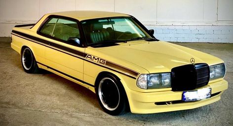 It's not often we see modified W123 E-Classes, but this one for sale certainly doesn't disappoint. Custom Mercedes Benz, Custom Body Kits, Custom Mercedes, Mercedes W123, Mercedes 300, Amg Car, Mercedes 190, Mercedes W124, Used Mercedes Benz