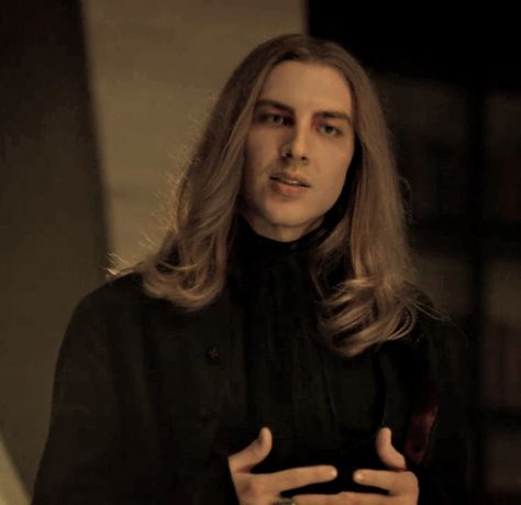 Cody Fern Ahs, Edward Mordrake, Ahs Apocalypse, Wasteland Baby, Fern Michaels, Michael Langdon, Cody Fern, Altered Carbon, Hot Actors