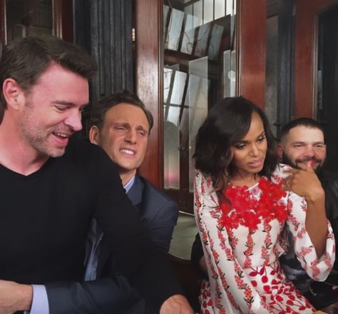 Kerry Washington And Tony Goldwyn, Scott Foley, Olivia Pope Style, Olivia And Fitz, Tony Goldwyn, Olivia Pope, Kerry Washington, Tv Characters, Scandal