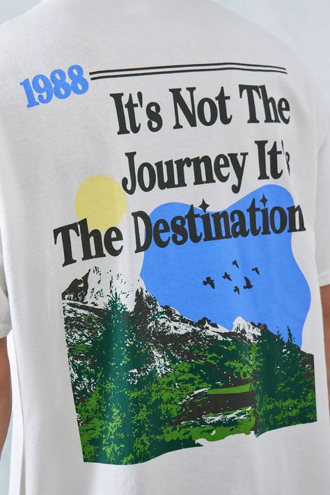 Take a trip with this graphic print journey tee. Complete with a crew neck, drop shoulders, short sleeves and a scenic graphic print to reverse, topped with 'It's Not The Journey It's The Destination' logo to reverse. Mountain Graphic Design, Friends Frases, Mountain Graphic, Graphic Tee Design, Graphic Apparel, Mens Graphic Tee, Cool Tees, Sleeve Designs, The Journey