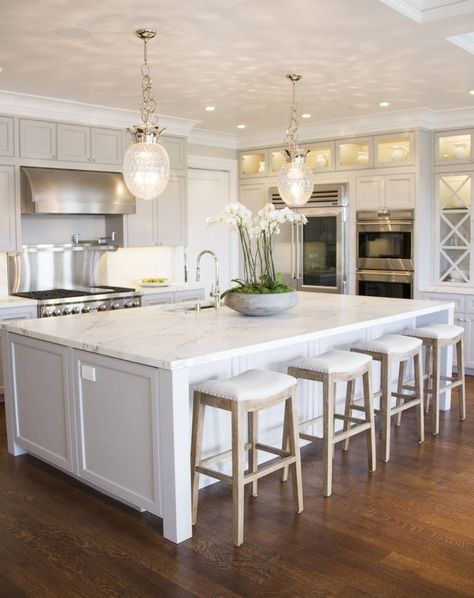 White kitchen #kitchen #design. home decor and interior decorating ideas... Not a fan of the pendants though Casa Country, Leather Chairs, Kitchen Farmhouse, Kitchen Decorating, White Kitchen Cabinets, Large Kitchen, Counter Tops, Kitchen Cabinet Design, Kitchen Remodel Idea