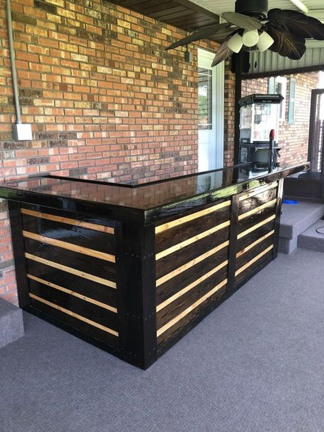 Bar Con Pallet, Palet Bar, Outdoor Wood Bar, Bar Pallet, Pallet Bar Diy, Diy Outdoor Bar, Bar In Casa, Bar Diy, Bar Outdoor