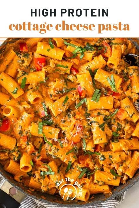 This delicious cottage cheese pasta has ground turkey, veggies, and a creamy pasta sauce with cottage cheese, creating a healthier and higher protein alternative to traditional creamy pasta! Ready in 30 minutes and something the whole family will love! Low Carb High Protein Pasta Recipes, Healthier Pasta Dishes, Creamy Cottage Cheese Pasta, High Protein Pasta Dishes, Macro Pasta Recipes, Cottage Cheese Ground Beef, Healthy Protein Pasta Recipes, High Protein Pasta Dinner, High Protein Vegetarian Pasta