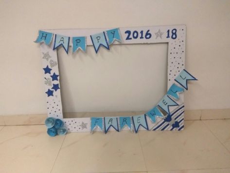 Selfie Point For Farewell, Selfie Point Decoration, Selfie Point, Foto Booth, Birthday Inspo, High School Classroom, 14th Birthday, Republic Day, School Decorations