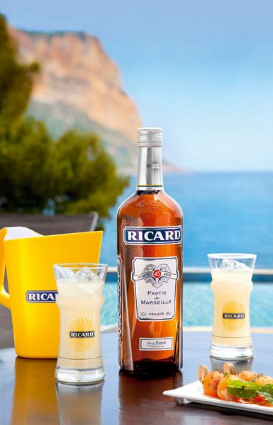 Ricard pastis owes its reputation to a unique recipe that has remained unchanged since 1932. It stands out especially through the quality and variety of its natural ingredients. The star anise from... French Posters, Military Cake, Vintage French Posters, Pernod Ricard, Unique Recipe, Ouzo, Alcohol Aesthetic, Cocktail Drinks Recipes, Tropical Drink