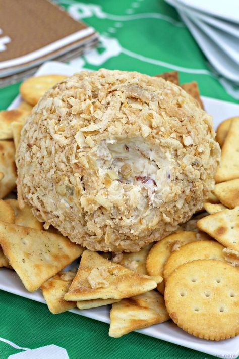 Recipe With French Onion Soup, The Best Cheese Ball, Best Cheese Ball, Onion Soup Mix Recipe, Cheese Ball Recipes Easy, Cheddar Cheese Ball, Cheese Ball Recipe, Cheese Burger Soup Recipes, Broccoli Cheese Soup Recipes