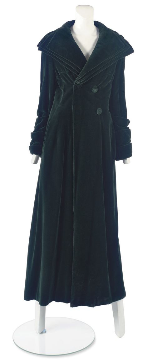 THEA PORTER (1927-2000) A BOTTLE GREEN VELVET GREATCOAT IN THE REGENCY STYLE Fitted Green Regency Style Dress, Velvet Regency Dress, Vintage Green Formal Outerwear, Luxury Vintage Green Outerwear, Regency Greatcoat, Thea Porter, Avant Garde Fashion, Bottle Green, Love Languages