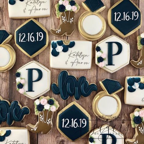 Wedding Cookies Decorated, Bridal Shower Cookies, Sugar Cookie Designs, Instagram Wedding, Cookies Decorated, Wedding Cookies, Navy Wedding, Cookie Designs, Custom Cookies