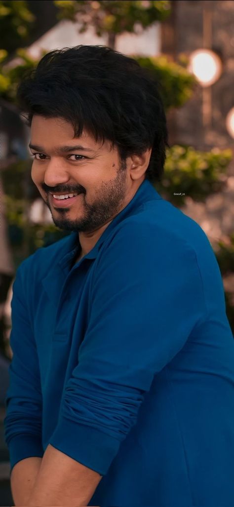 Famous Indian Actors, Allu Arjun Hairstyle, Actors Illustration, Smile Images, Actor Quotes, Cute Celebrity Couples, Paris Tour Eiffel, Vijay Actor, Amazing Spiderman Movie