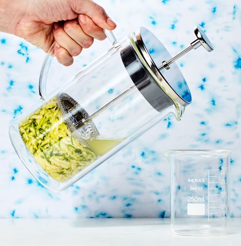 9 Brilliant French Press Hacks That Go Way Beyond Coffee | Epicurious Coffee Stirrers, Coffee Press, Frothing Milk, French Press Coffee, Herbal Infusion, Gourmet Coffee, How To Make Coffee, Espresso Martini, Clever Ideas