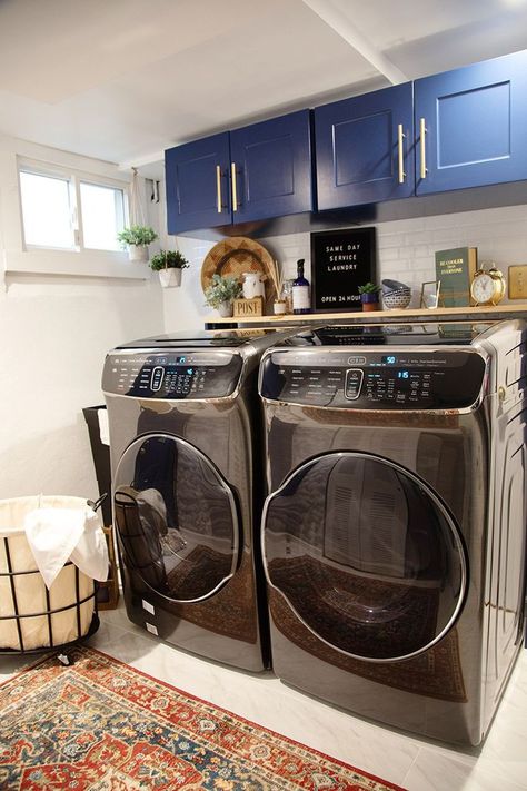 Samsung Laundry, Laundry Room Appliances, House Appliances, Kitchen Essentials List, Samsung Home, Samsung Washing Machine, Dream Laundry Room, House Essentials, Small Laundry Rooms