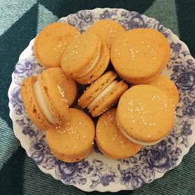 Thai Tea Macarons, Boba Macaron, Classy Cookies, Thai Tea Recipes, Tea Macarons, Macaron Ideas, Making Macarons, Les Macarons, Macaron Flavors