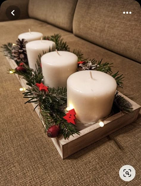 Minimalistic Advent Wreath, Advent Wreath Candles Diy, Advent Wearth Ideas, Modern Advent Candles Ideas, Advent Crown Diy, Modern Advent Wreath Ideas, Christmas Advent Wreath Ideas, Advent Wreath Ideas Homemade, Advent Candles Ideas Diy