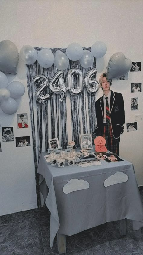 Kpop Birthday Decorations, Enhypen Birthday Ideas, Jimin Stand, Kpop Birthday Ideas, K Pop Birthday Party Ideas, Kpop Birthday Party Ideas, Kpop Birthday Party, Kpop Birthday, Birthday 24