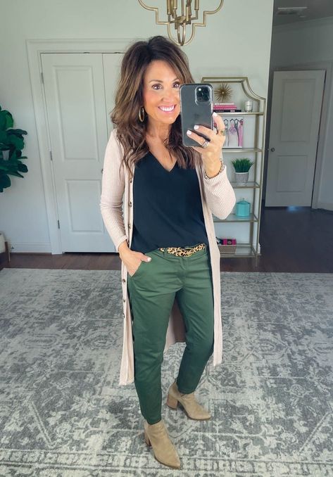 Thick Body Outfits Work, Grey With Green Outfit, Cute Work Outfits For Women, October Teacher Outfits, 50 Outfits Ideas Over 50 Fashion Over 50, Rainy Day Work Outfit Casual, Late 30s Fashion Outfits Women Fall, Army Green Tshirt Outfit, Cute Legging Outfits Fall