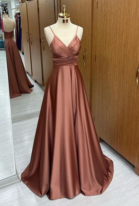 Red Hoco, Satin Formal Dress, Prom Dresses Black, Satin Evening Dresses, Prom Dresses For Teens, Prom Dresses Modest, Prom Dress Inspiration, Dresses Blue, Dresses Red