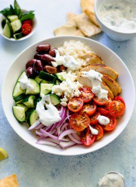 Recipes - Two Peas & Their Pod Dinner Ideas Greek, Healthy Greek Recipes, Pane Pita, Oregano Chicken, Salad Appetizer Cups, Chicken Bowl Recipe, Greek Dinners, Chicken Bowls, Healthy Dinner Ideas