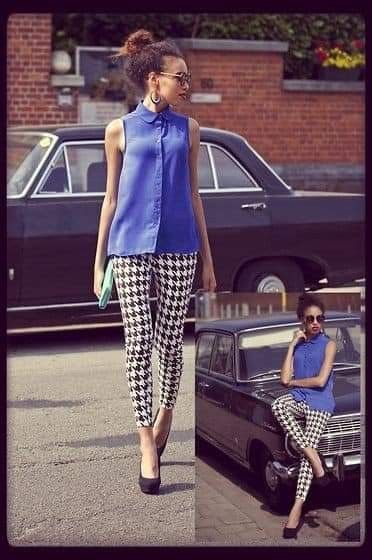 Houndstooth Pants Outfit, Houndstooth Outfit, Houndstooth Leggings, Scarf Bow, Patterned Pants, Ideas Clothes, Pink Head, Houndstooth Pants, How To Wear Leggings