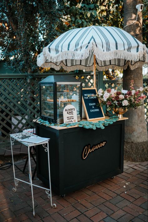 Churro Stand Wedding, Mobile Cookie Cart, Coffee Booth Ideas, Mobile Dessert Bar, Dessert Cart Wedding, Churro Cart Wedding, Mobile Bar Cart Ideas, Snack Bar Cart Ideas, Dessert Cart Ideas