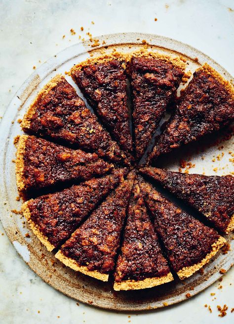 Sticky Toffee Treacle Tart Recipe Treacle Cake Recipe, Treacle Toffee Recipe, Treacle Recipes, Trilece Recipe, Toffee Dessert Recipes, Toffee Desserts, Treacle Tart Recipe, Treacle Toffee, Traditional Holiday Desserts