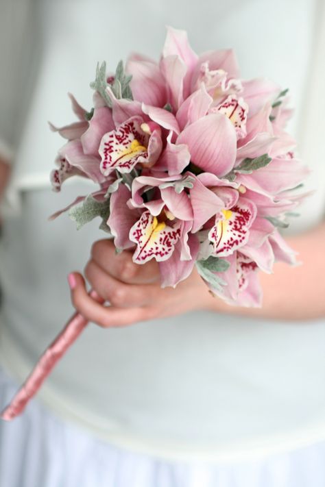 Flower girl wand of cymbidium orchids Wedding bouquet #bouquet #Wedding Wand Ideas, Orchid Bridal Bouquets, Orchid Bouquet Wedding, Bridesmaids Flowers, Mini Bouquets, Flower Girl Wand, Flower Girl Bouquet, Winter Wedding Bouquet, Bride's Bouquet