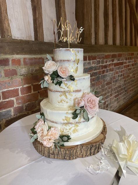 Wedding Cakes Blush And Sage, Sage Green Blush And Gold Wedding, Wedding Cake Blush Flowers, Dusty Rose Wedding Cake Ideas, Emerald Green And Blush Wedding Cake, Blush And Green Wedding Cake, Wedding Cakes Sage Green And Blush, 3 Tier White Wedding Cake With Flowers, Dusty Rose Cake Wedding