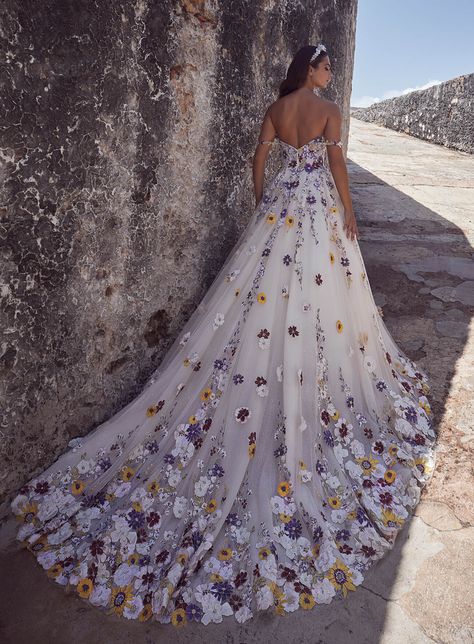 Unique Wedding Gowns Color, Sunflower Wedding Dress, Port Renfrew, Tangled Wedding, Mesh Wedding Dress, Calla Blanche, Kleinfeld Bridal, Wedding Dresses With Flowers, Floral Wedding Dress