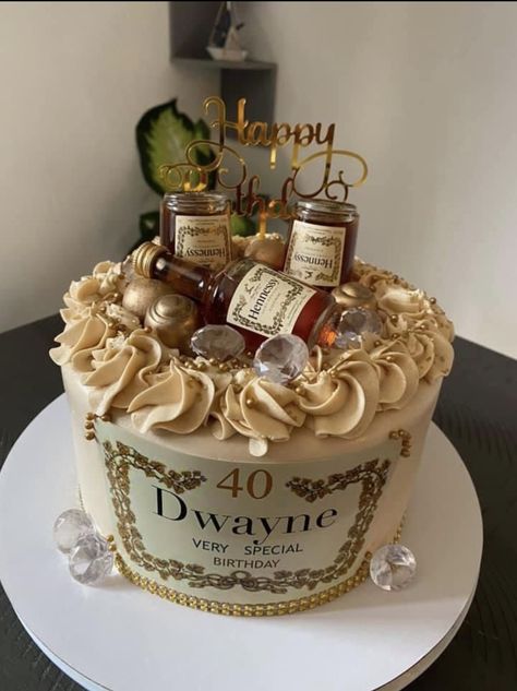 Alcohol Birthday Cake, Hennessy Cake, Basketball Birthday Cake, Liquor Cake, Cake Design For Men, Alcohol Cake, Birthday Cocktails, Birthday Party Snacks, Birthday Cake For Him