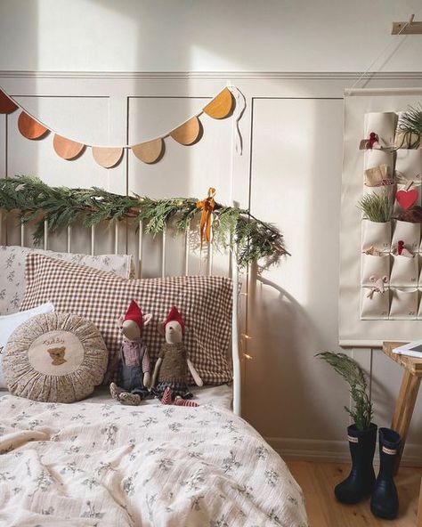 Nana Room, Highland Cottage, Vintage Boys Room, Christmas Kids Room, Nordic Kids Room, Christmas Nursery, Holiday Bedroom, Themed Kids Room, Christmas Apartment