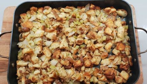 Classic Bread Stuffing Recipe, Best Bread For Stuffing, Stuffing Bread, Bread Challah, Feast Ideas, Thanksgiving Bread, Dairy Free Bread, Bread Stuffing, Best Bread