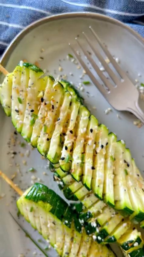 Zucchini Ribbon Skewers, Zucchini Skewers, Whole30 Meals, Beautiful Food Presentation, Bbq Side Dishes, Shish Kebab, Baked Fries, Baked Vegetables, Summer Food