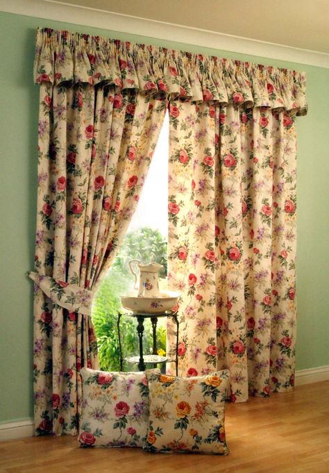 Flower Curtains, Extra Wide Curtains, Curtains Rods, Patterned Curtains, Wall Stains, Light Green Walls, Green Pillows Decorative, Bay Window Curtains, Fabric Glass